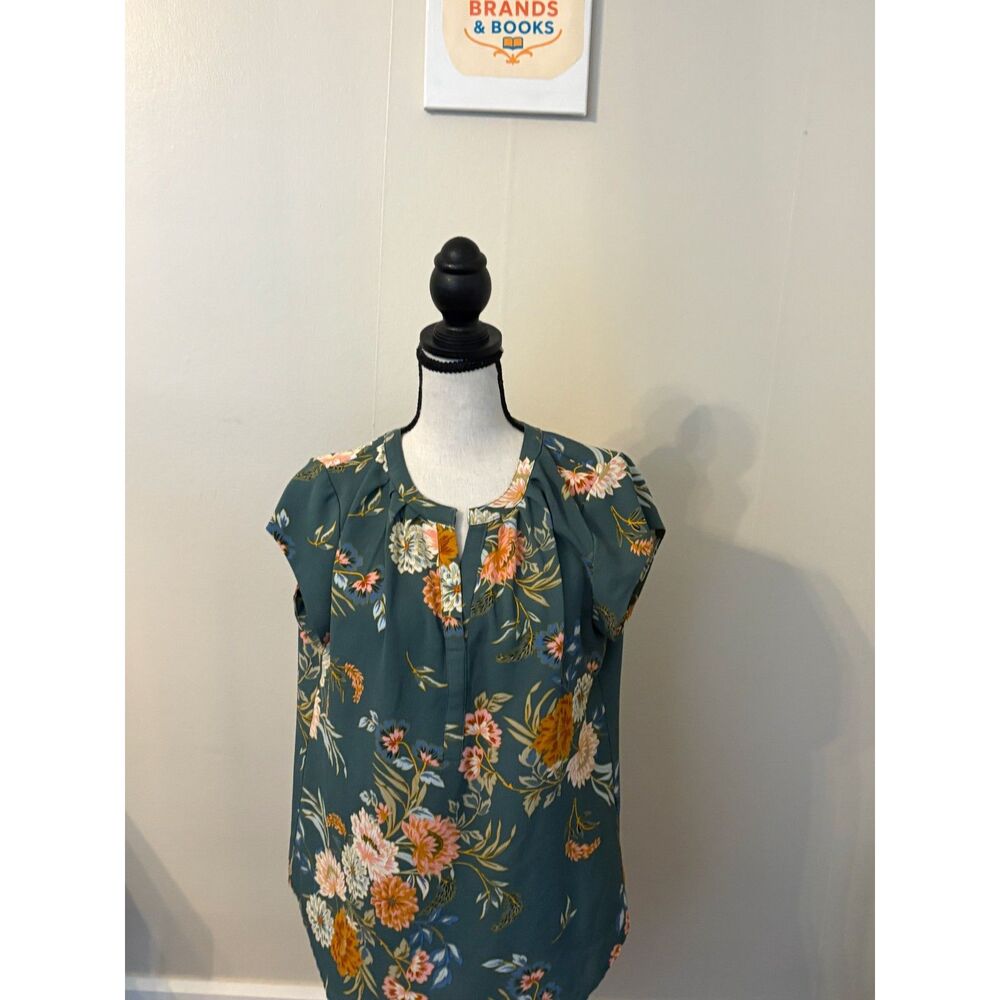 Fun2Fun Women's Sage Green Floral Flutter Sleeve Blouse | Size Medium
